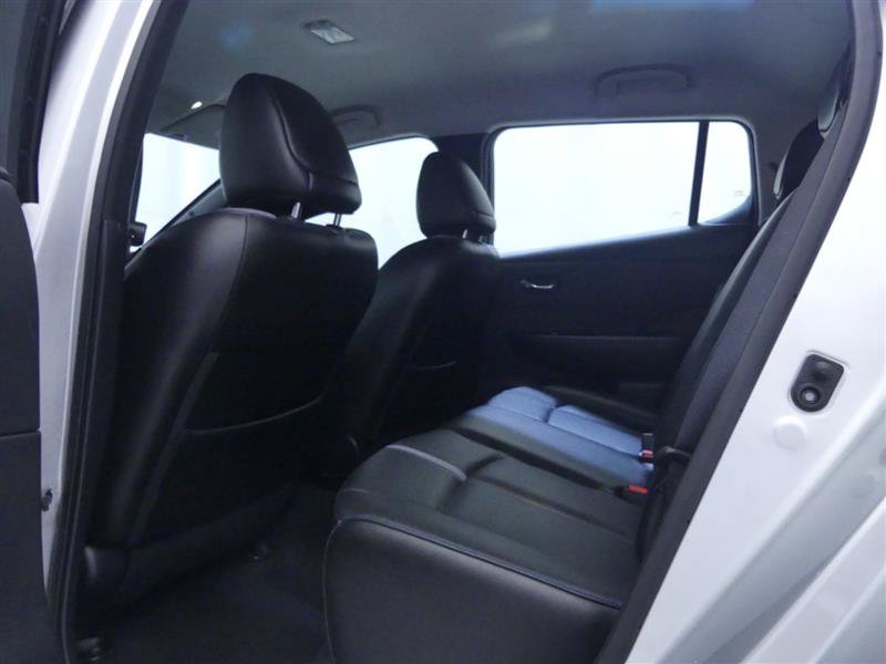 Used 2018 Nissan Leaf SL w/ SL Technology Package FWD image 21
