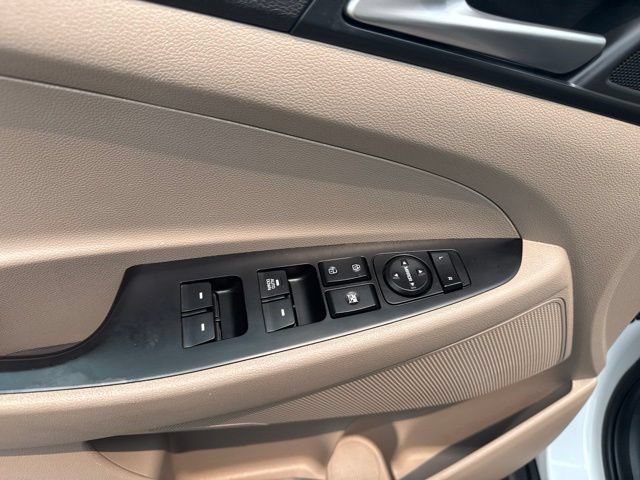 Used 2019 Hyundai Tucson SE FWD image 17