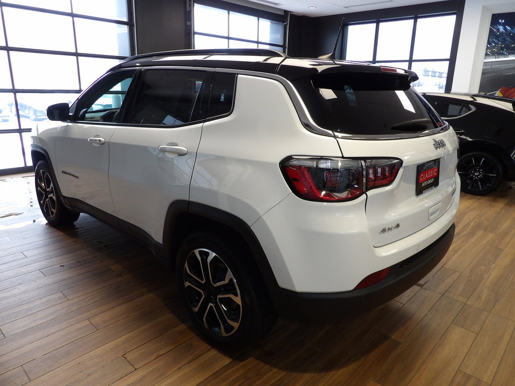 Used 2023 Jeep Compass Limited image 8