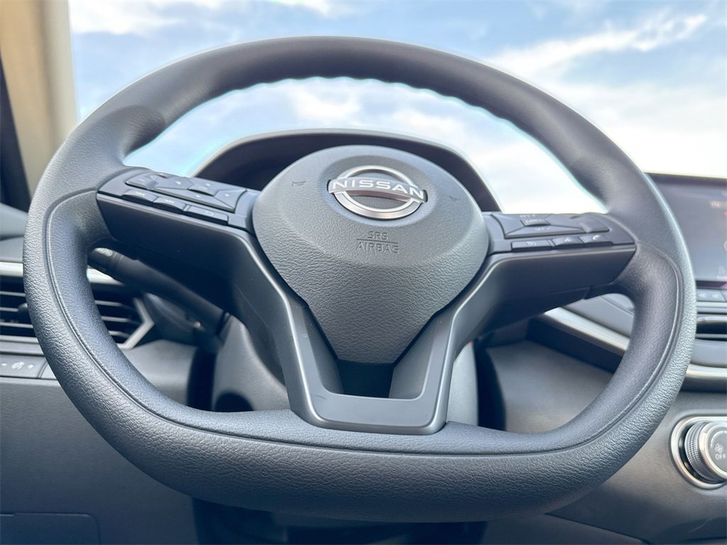 New 2025 Nissan Altima 2.5 S image 39