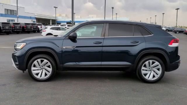 Used 2021 Volkswagen Atlas Cross Sport SE w/ Panoramic Sunroof Package FWD image 5