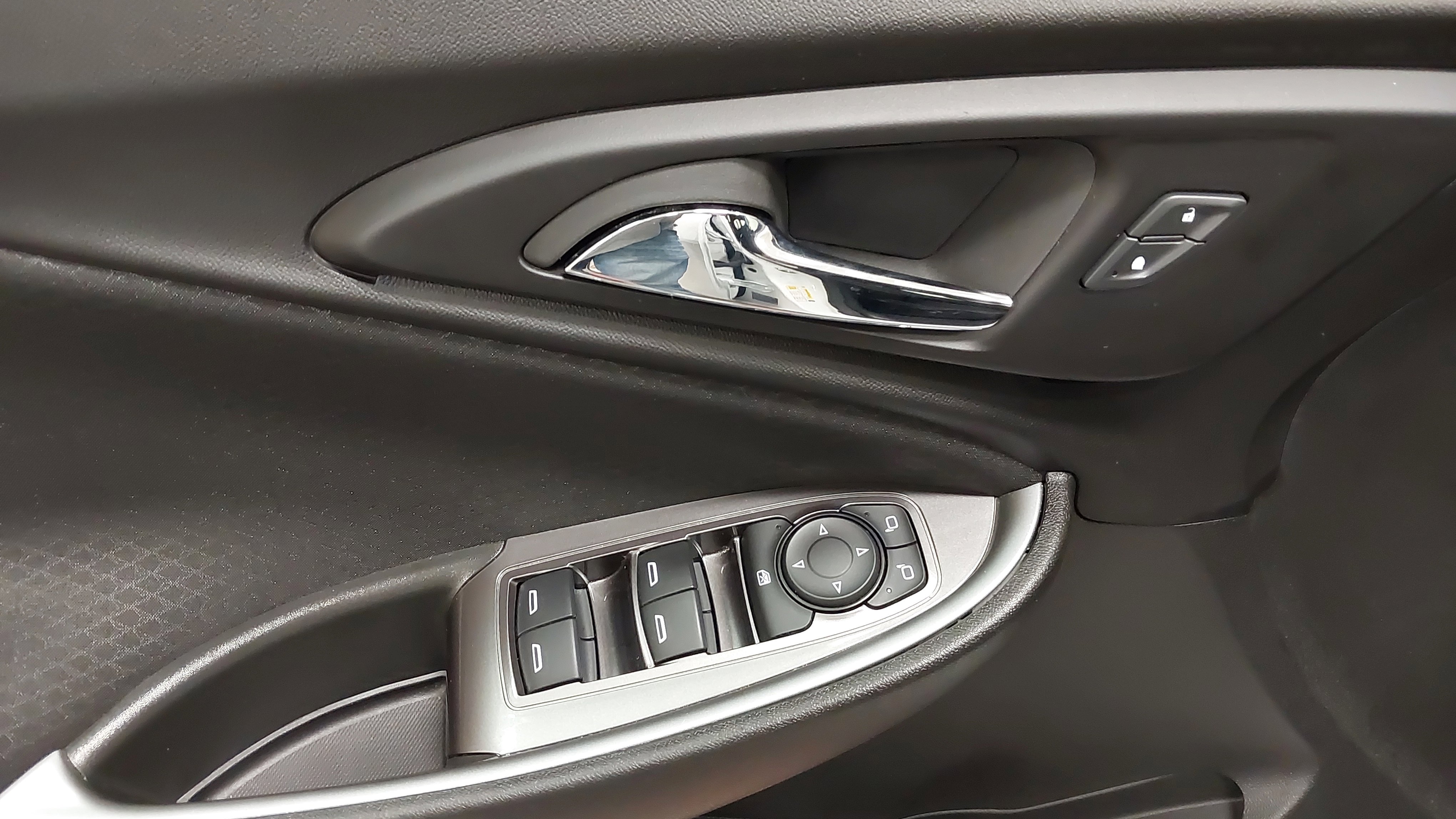 Used 2023 Chevrolet Malibu LS w/ Driver Confidence Package image 25