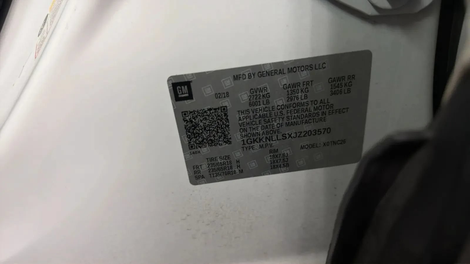 Used 2018 GMC Acadia SLE w/ LPO, Cargo Package FWD image 25