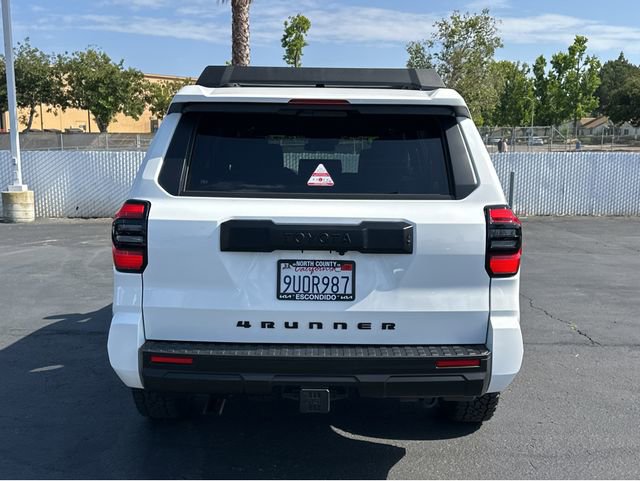 Used 2025 Toyota 4Runner SR5 AWD/4WD image 5