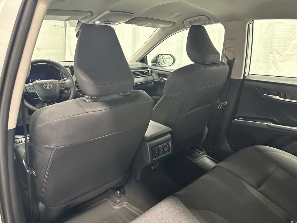 Used 2026 Toyota Camry LE FWD image 48