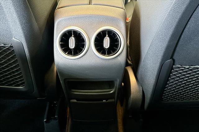 New 2026 Mercedes-Benz GLB 250 image 23