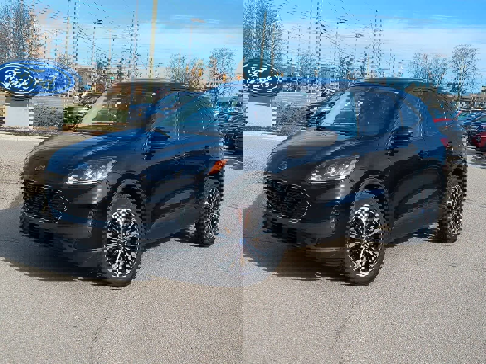 Used 2021 Ford Escape SE w/ SE Sport Appearance Package image 1