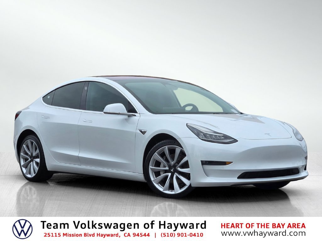 Used 2018 Tesla Model 3 Long Range RWD image 1