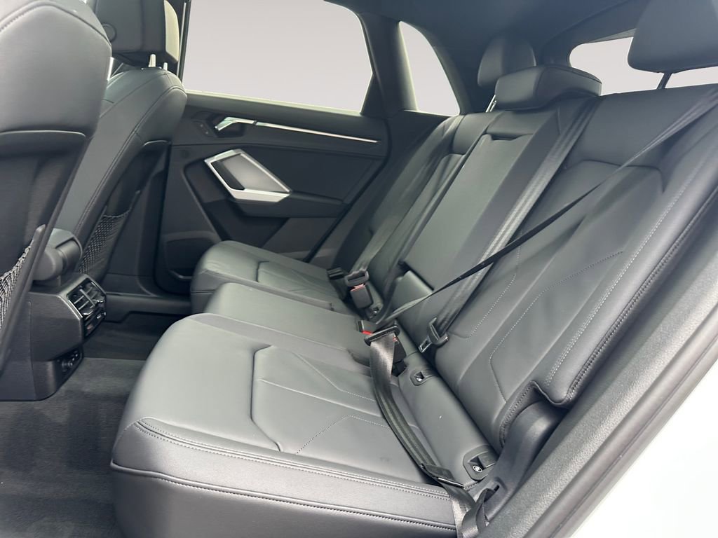 Certified 2025 Audi Q3 2.0T Premium w/ Convenience Package image 8