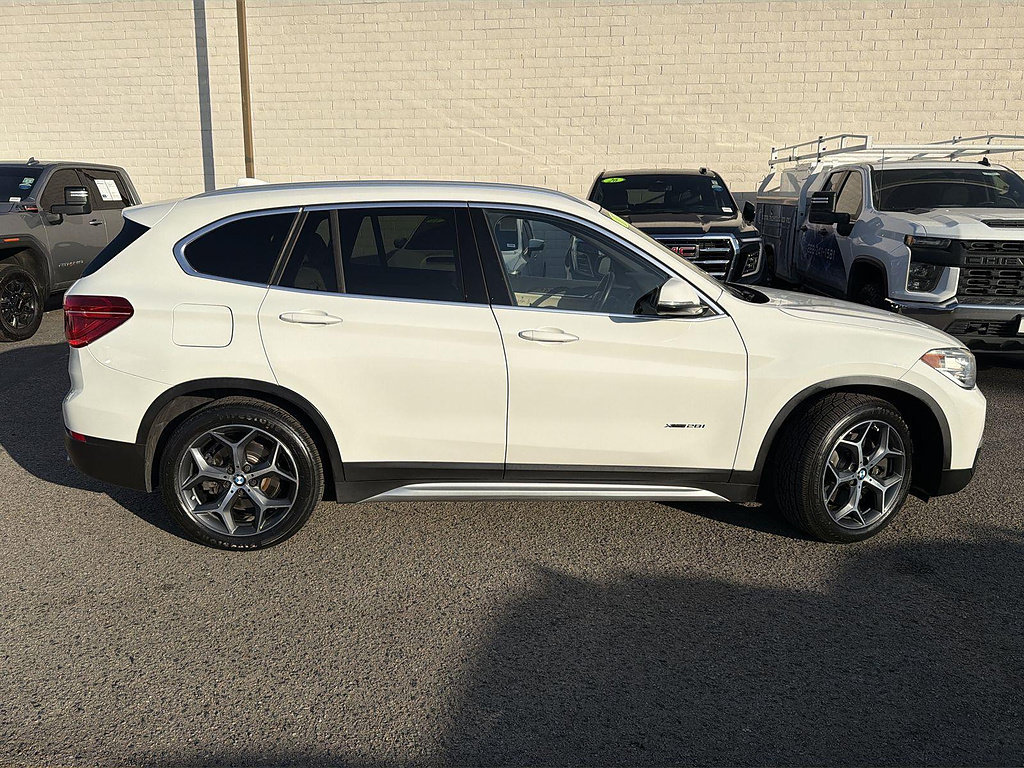 Used 2017 BMW X1 xDrive28i AWD/4WD image 37