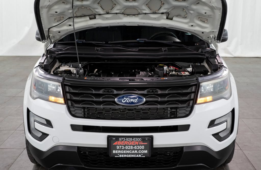 Used 2018 Ford Explorer 4WD Police Interceptor w/ Ready For The Road Package image 3