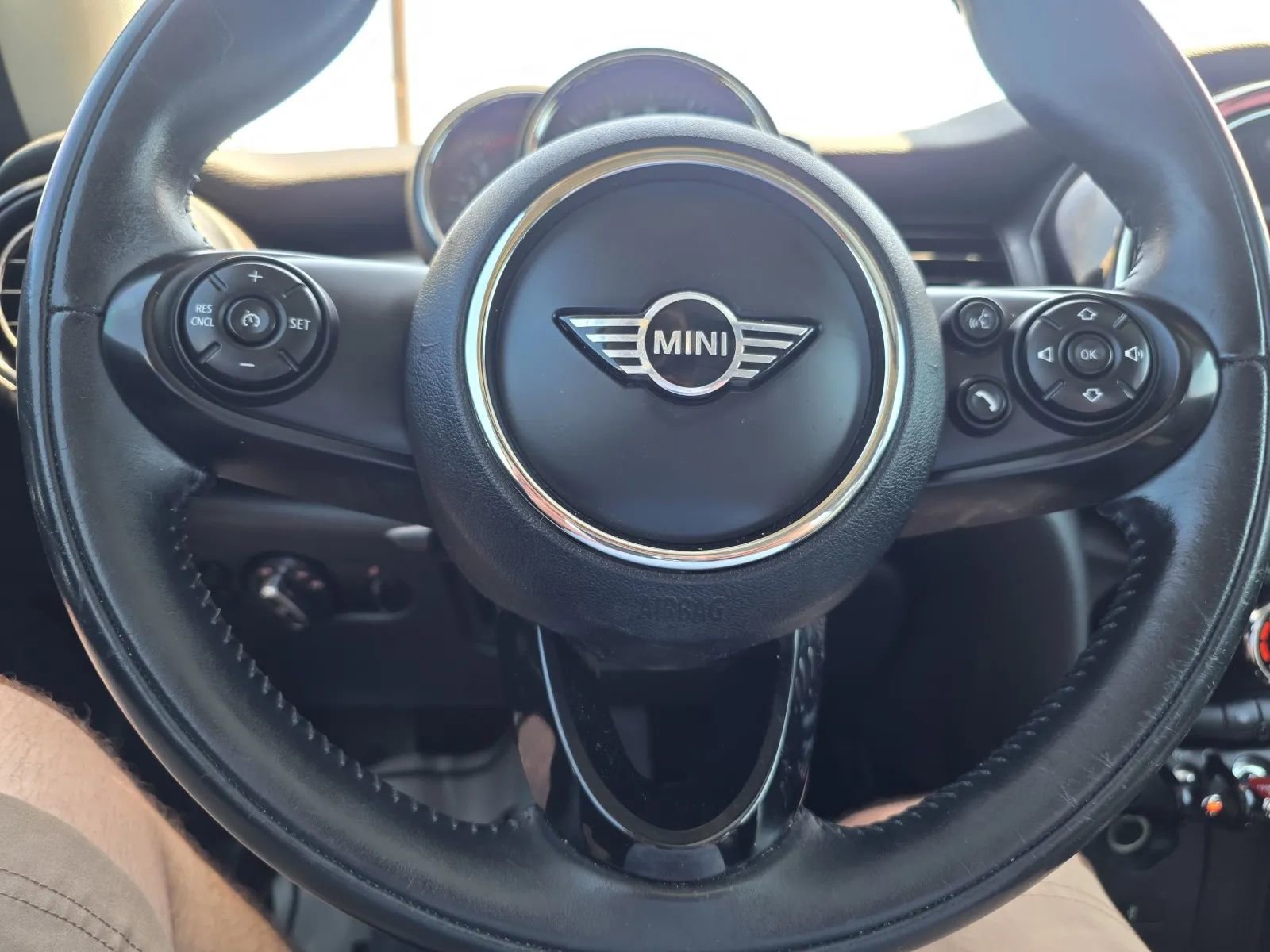 Used 2019 MINI Cooper 2-Door Hardtop image 21