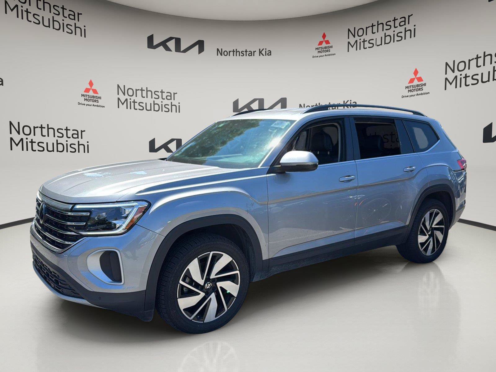 Used 2025 Volkswagen Atlas SE