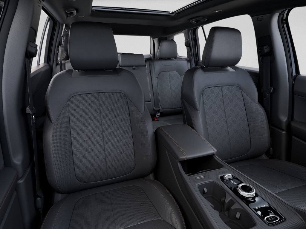 New 2026 Jeep Cherokee Overland w/ Advanced Pro Tech Group AWD/4WD image 18