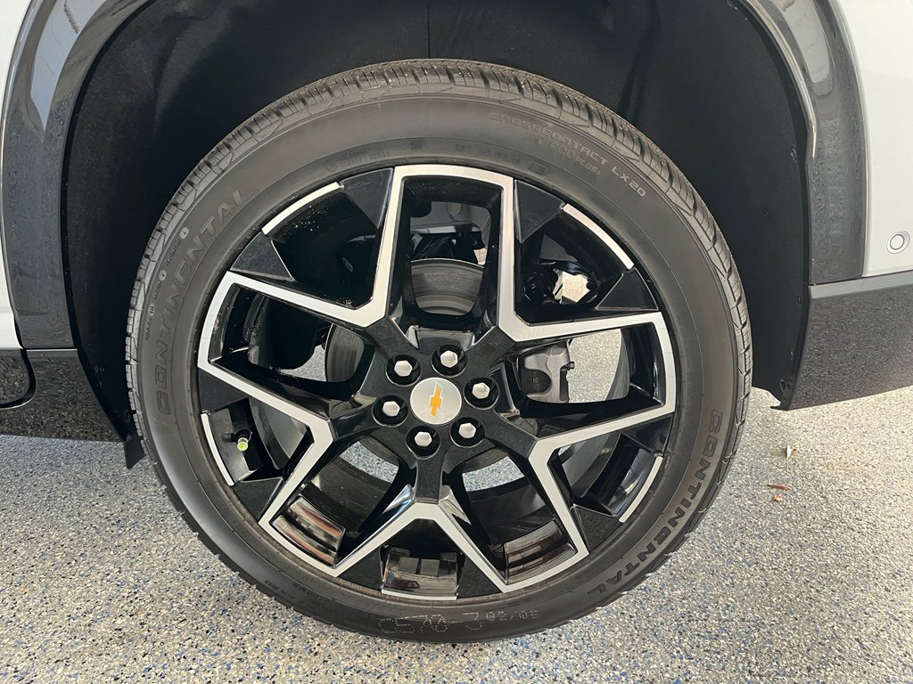 New 2026 Chevrolet Traverse High Country w/ LPO, Floor Liner Package FWD image 37