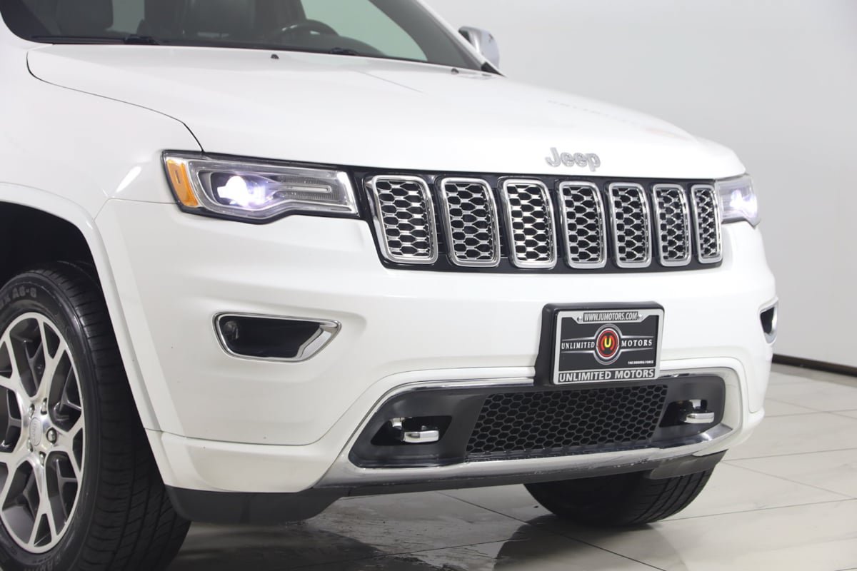 Used 2021 Jeep Grand Cherokee Overland AWD/4WD image 34