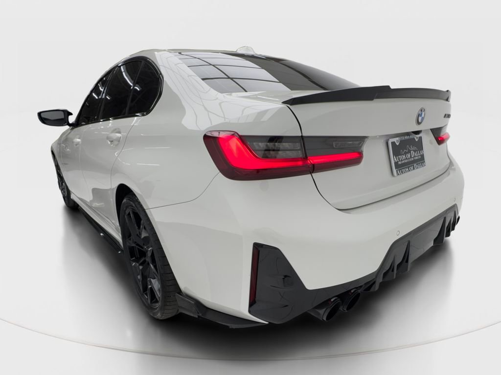 Used 2025 BMW M340i w/ Shadowloine Package image 9