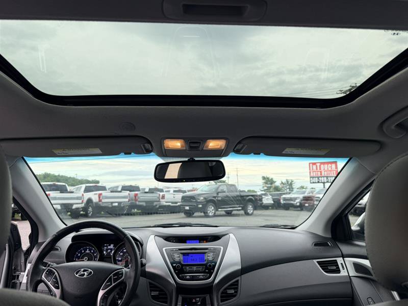 Used 2013 Hyundai Elantra Limited FWD image 19