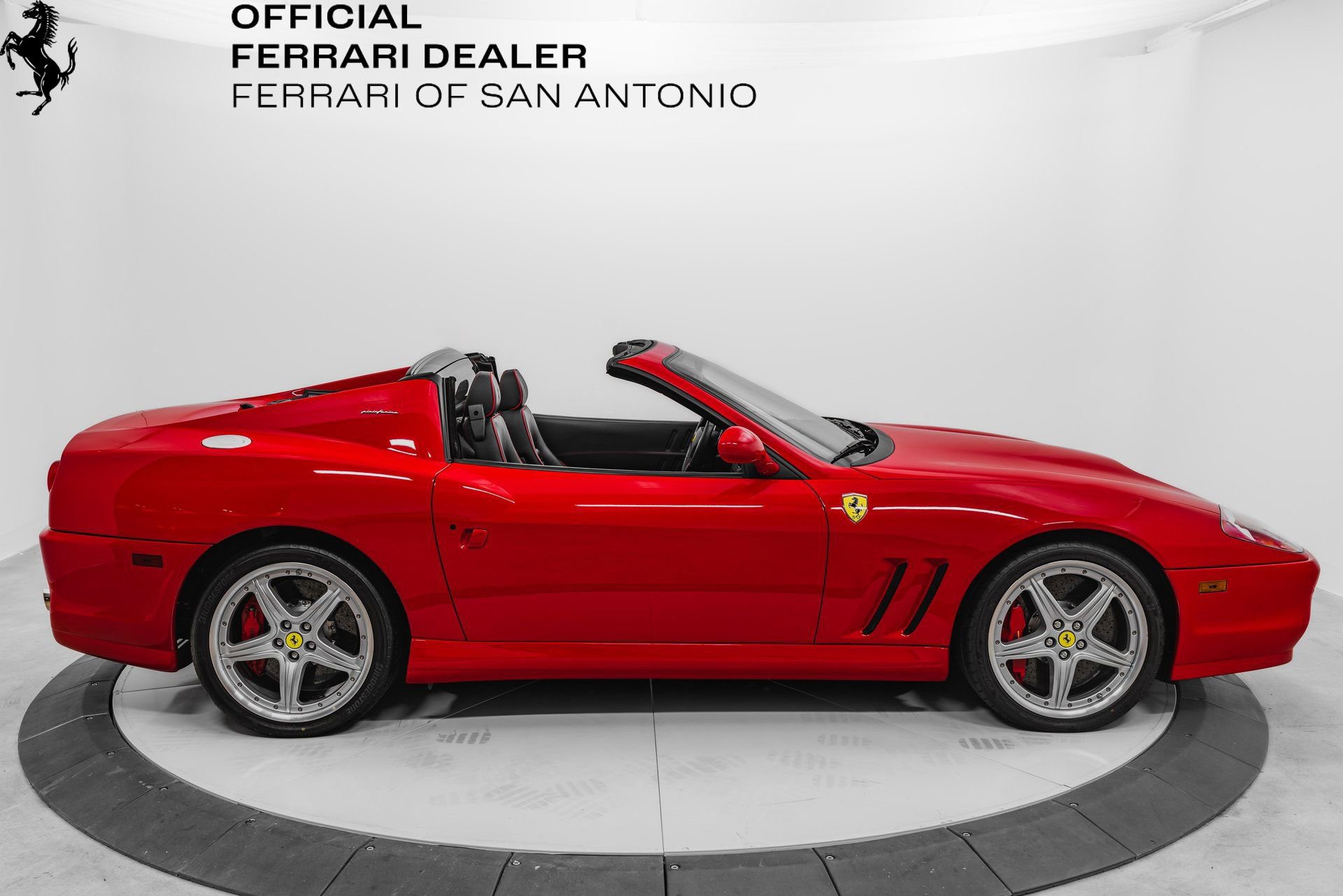 Used 2005 Ferrari 575M Maranello Superamerica RWD image 9