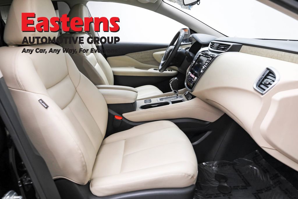 Used 2023 Nissan Murano SV image 22