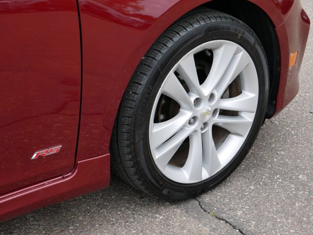 Used 2015 Chevrolet Cruze LTZ w/ Sun, Sound and Sport Package FWD image 13