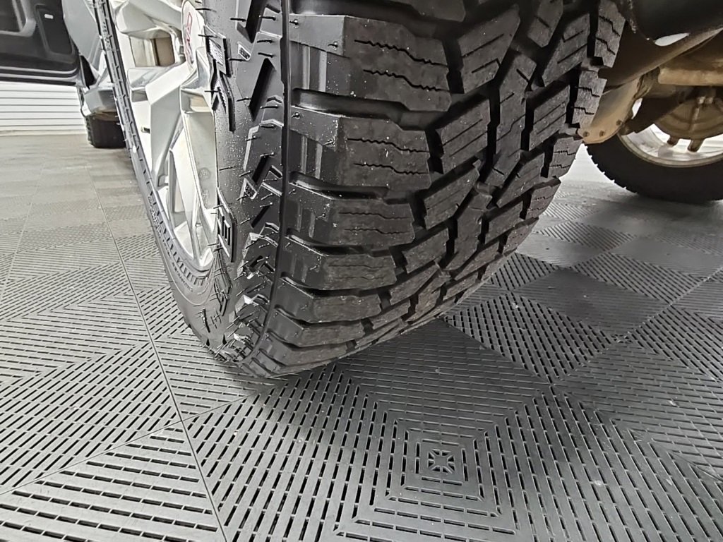 Used 2019 GMC Sierra 1500 SLT w/ SLT Premium Package image 46