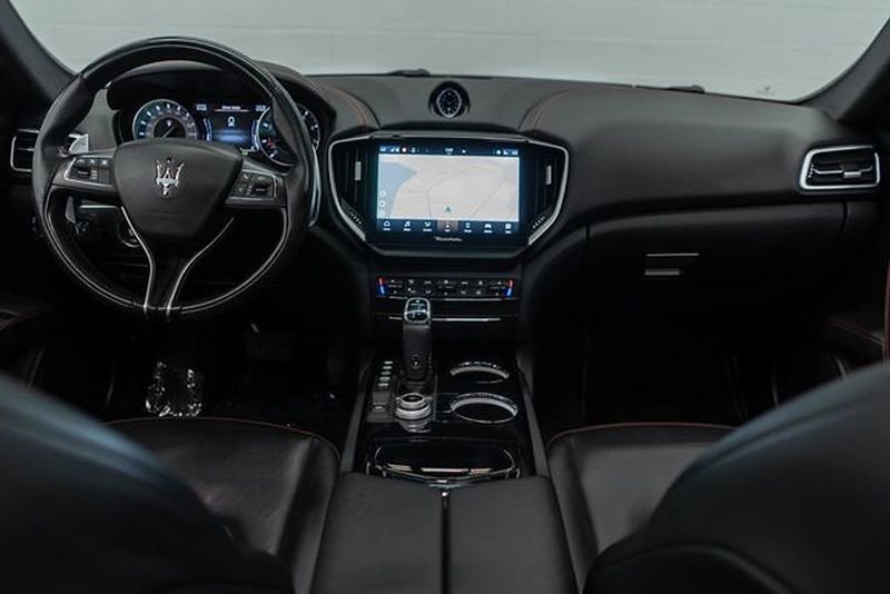 Used 2022 Maserati Ghibli Modena Q4 image 9