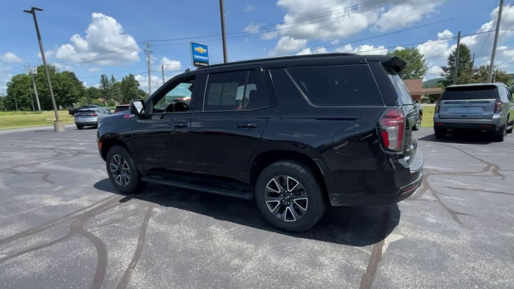 Used 2024 Chevrolet Tahoe Z71 w/ Luxury Package AWD/4WD image 6