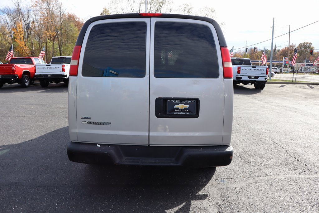 Used 2009 Chevrolet Express 1500 image 22