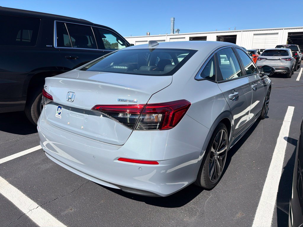 Used 2023 Honda Civic Touring image 3