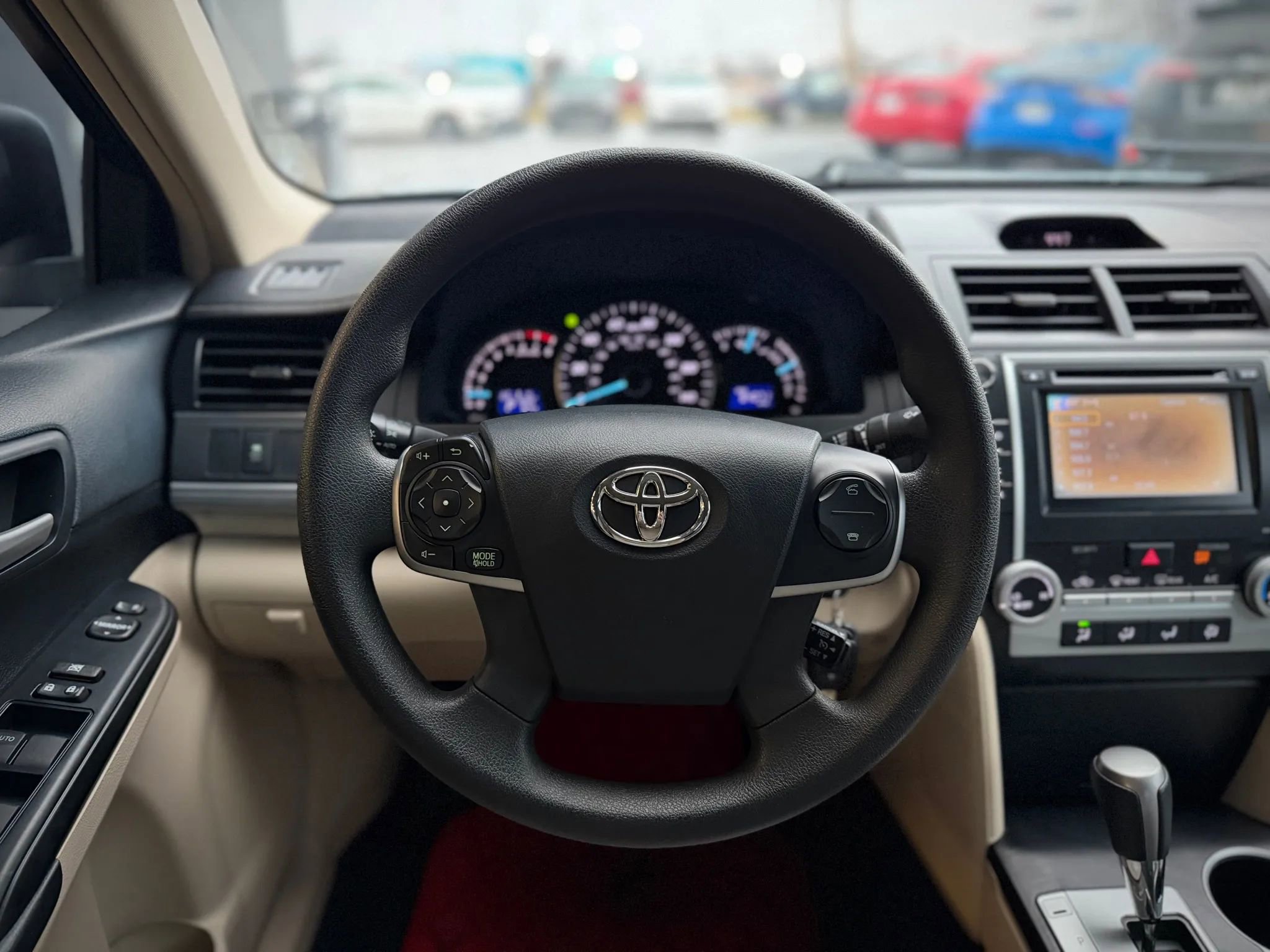 Used 2012 Toyota Camry LE image 10