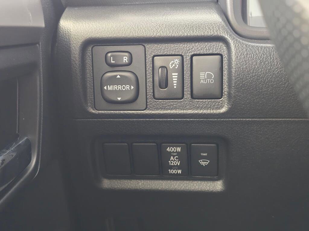 Used 2024 Toyota 4Runner SR5 Premium w/ Moonroof Package AWD/4WD image 25
