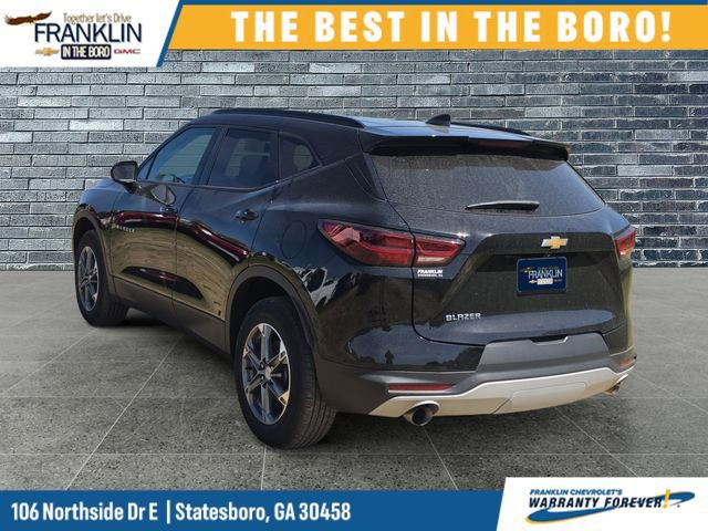 Used 2024 Chevrolet Blazer LT w/ Convenience Package FWD image 3