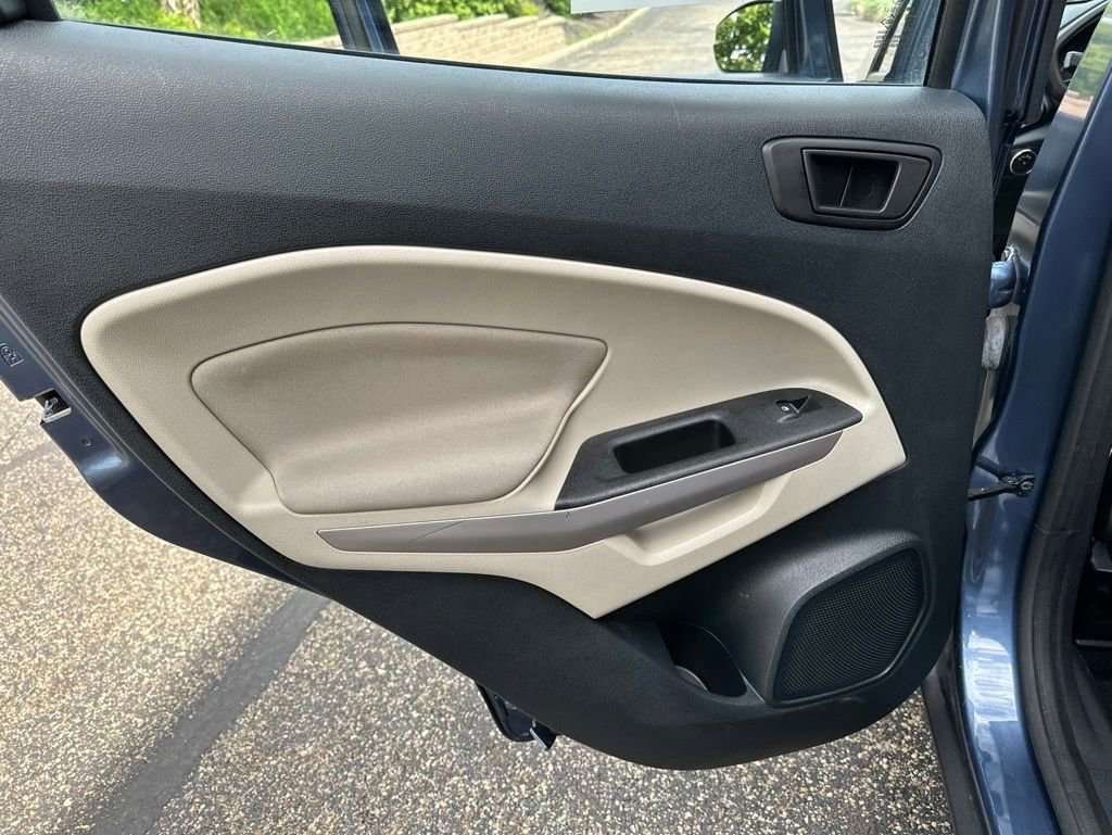 Used 2022 Ford EcoSport S AWD/4WD image 17