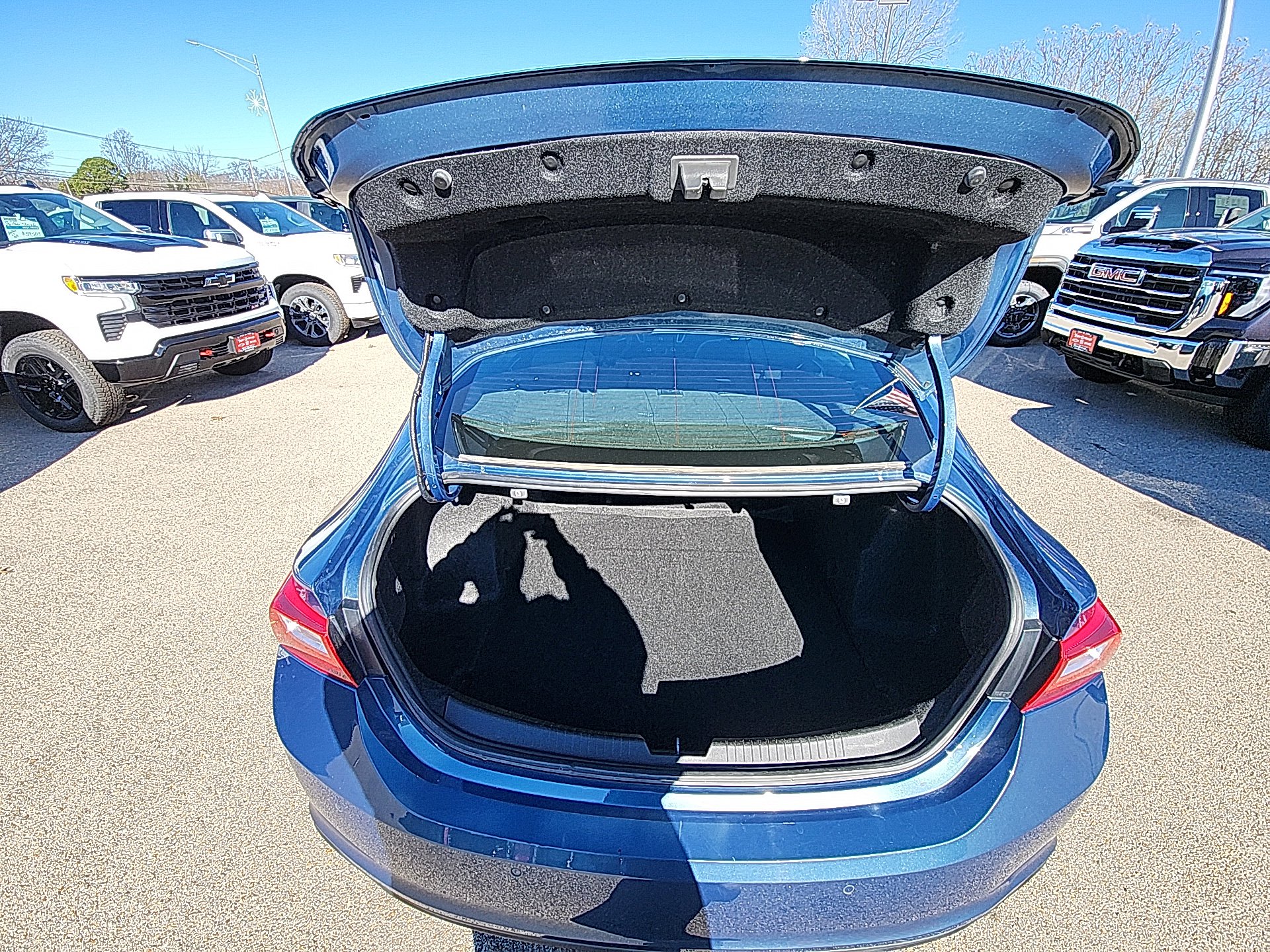 Used 2024 Chevrolet Malibu LT image 31