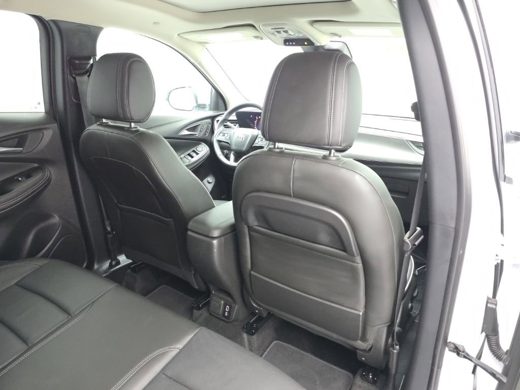 Used 2025 Buick Encore GX Avenir w/ Avenir Technology Package AWD/4WD image 53