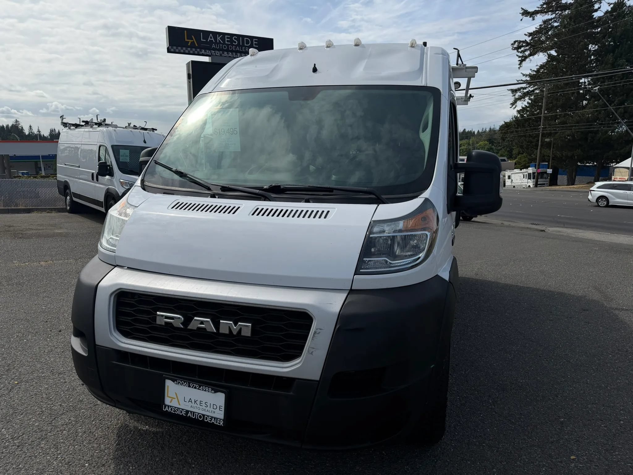 Used 2021 RAM ProMaster 2500 FWD image 1