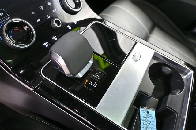 Used 2022 Land Rover Range Rover Velar R-Dynamic S image 28