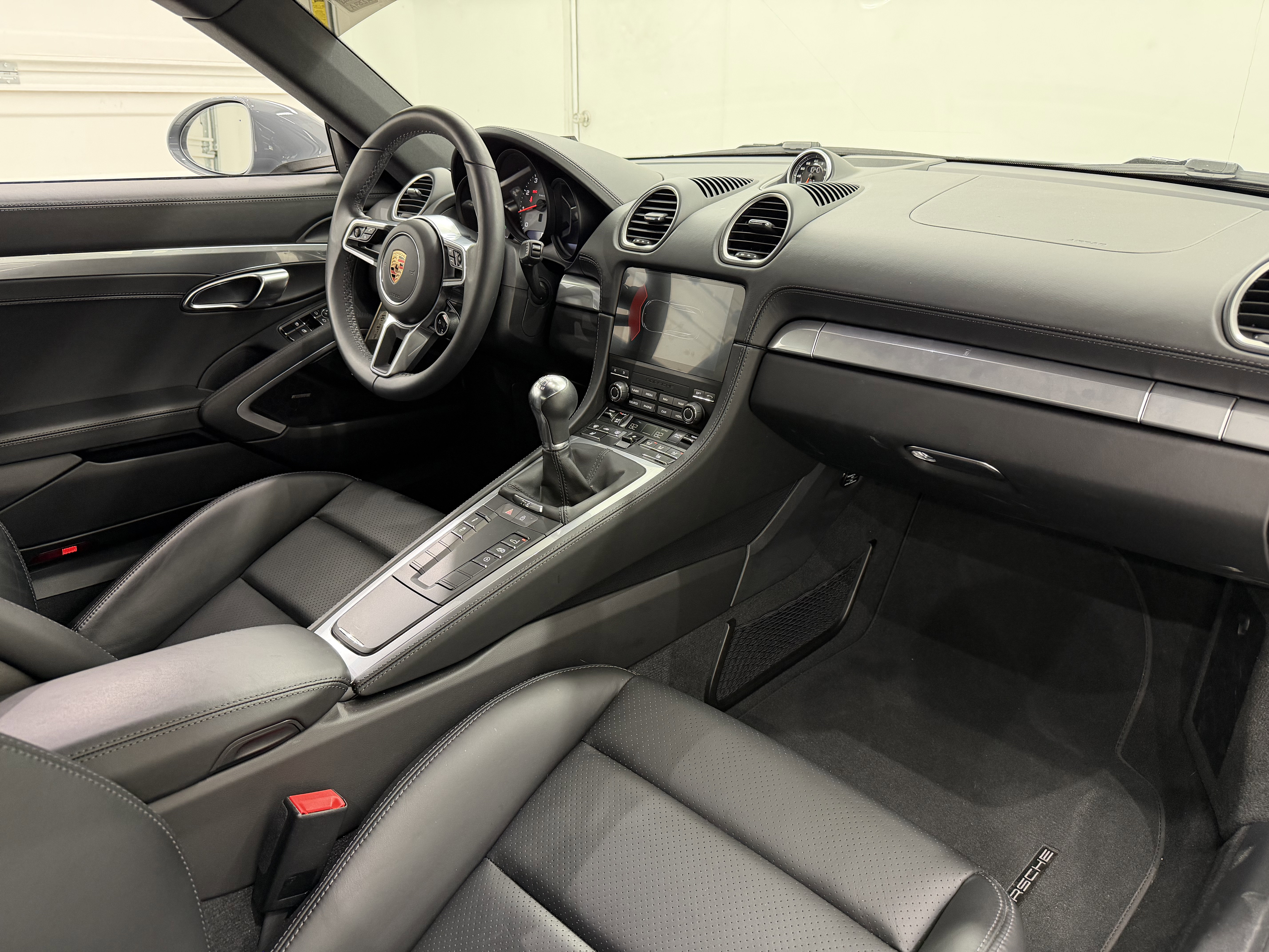 Certified 2025 Porsche 718 Cayman S image 20