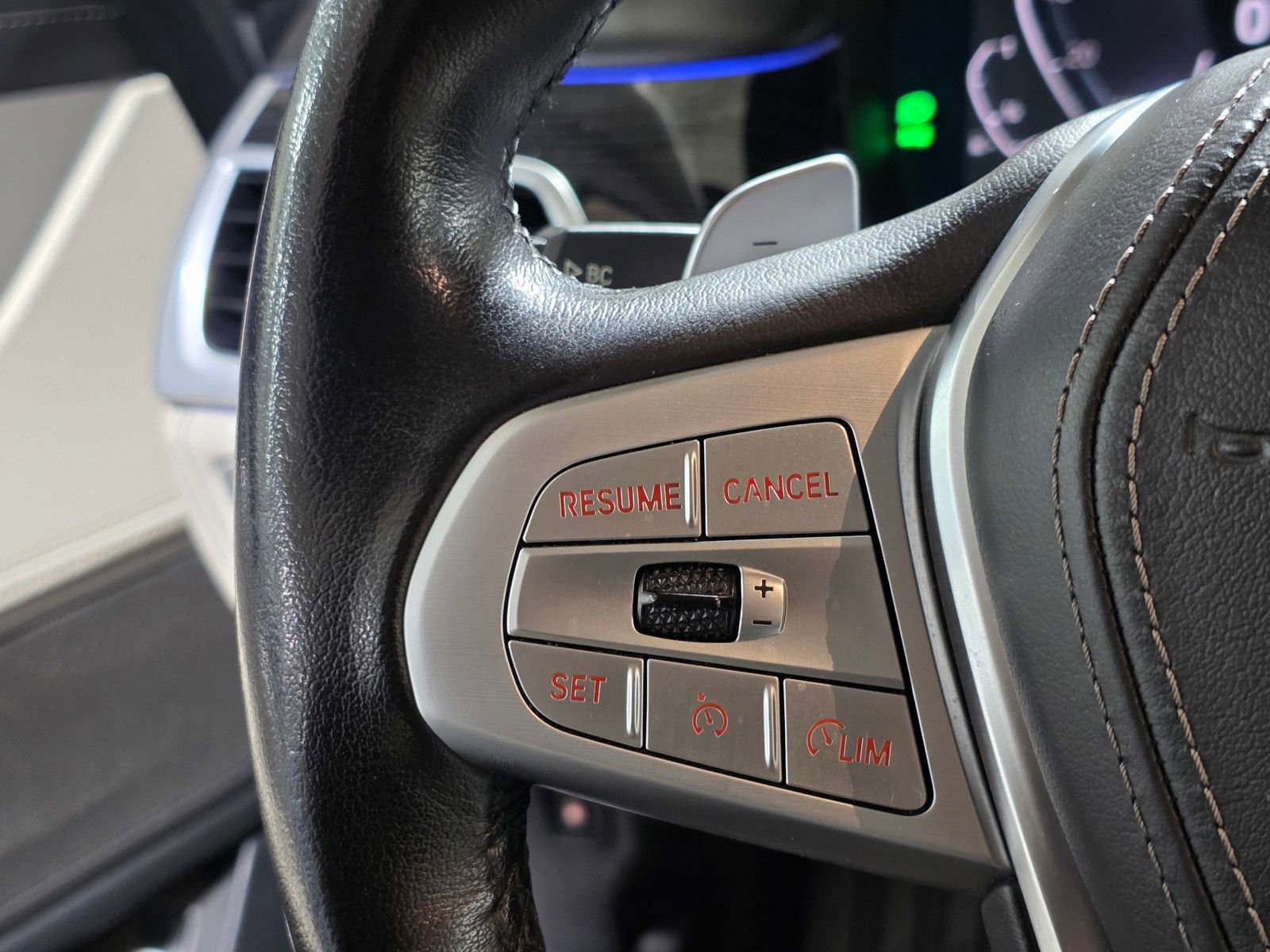 Used 2020 BMW 745e xDrive image 34