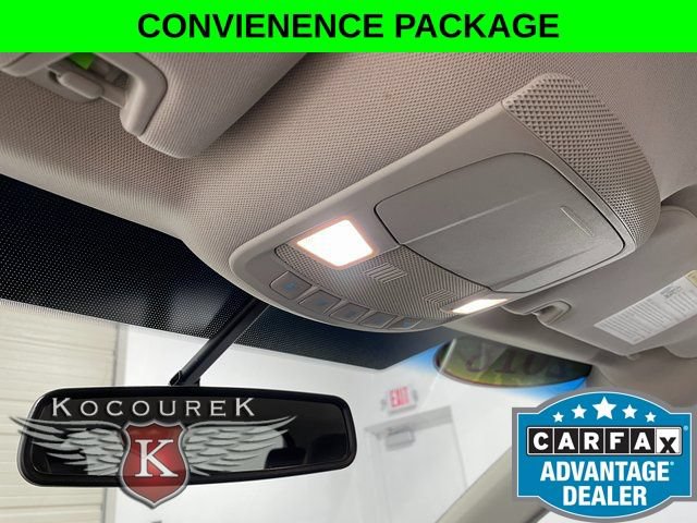 Used 2018 Ford Edge SEL w/ Equipment Group 201A AWD/4WD image 18