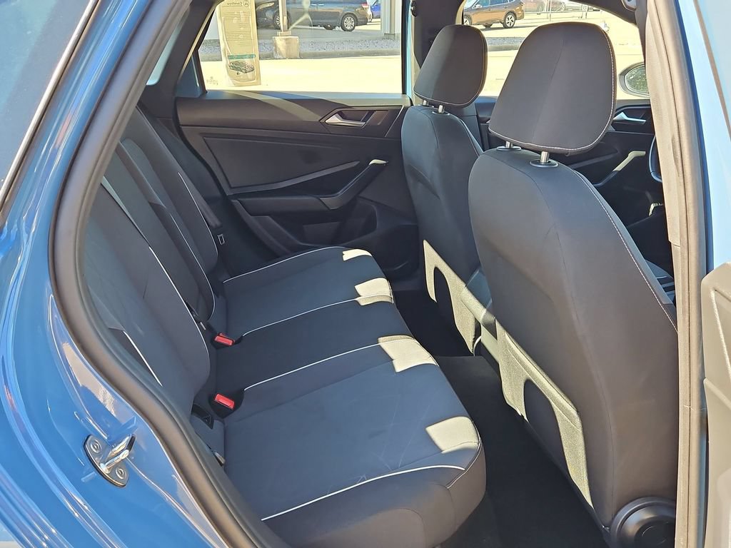 Used 2025 Volkswagen Jetta Sport FWD image 30