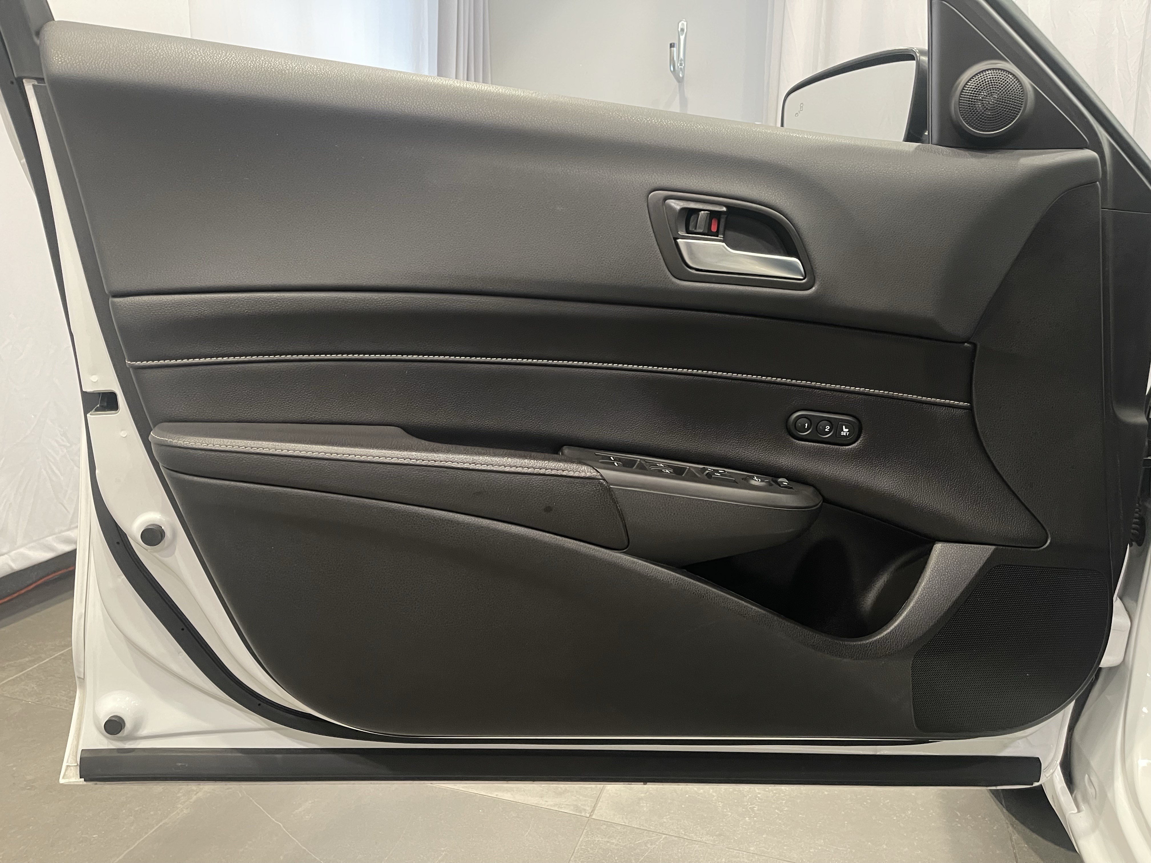 Used 2019 Acura ILX FWD image 12