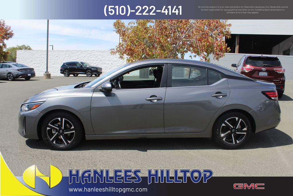 Used 2024 Nissan Sentra SV FWD image 2