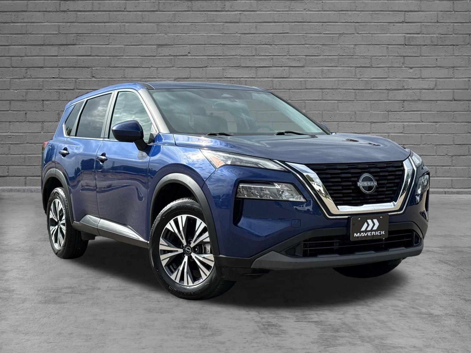 Used 2023 Nissan Rogue SV