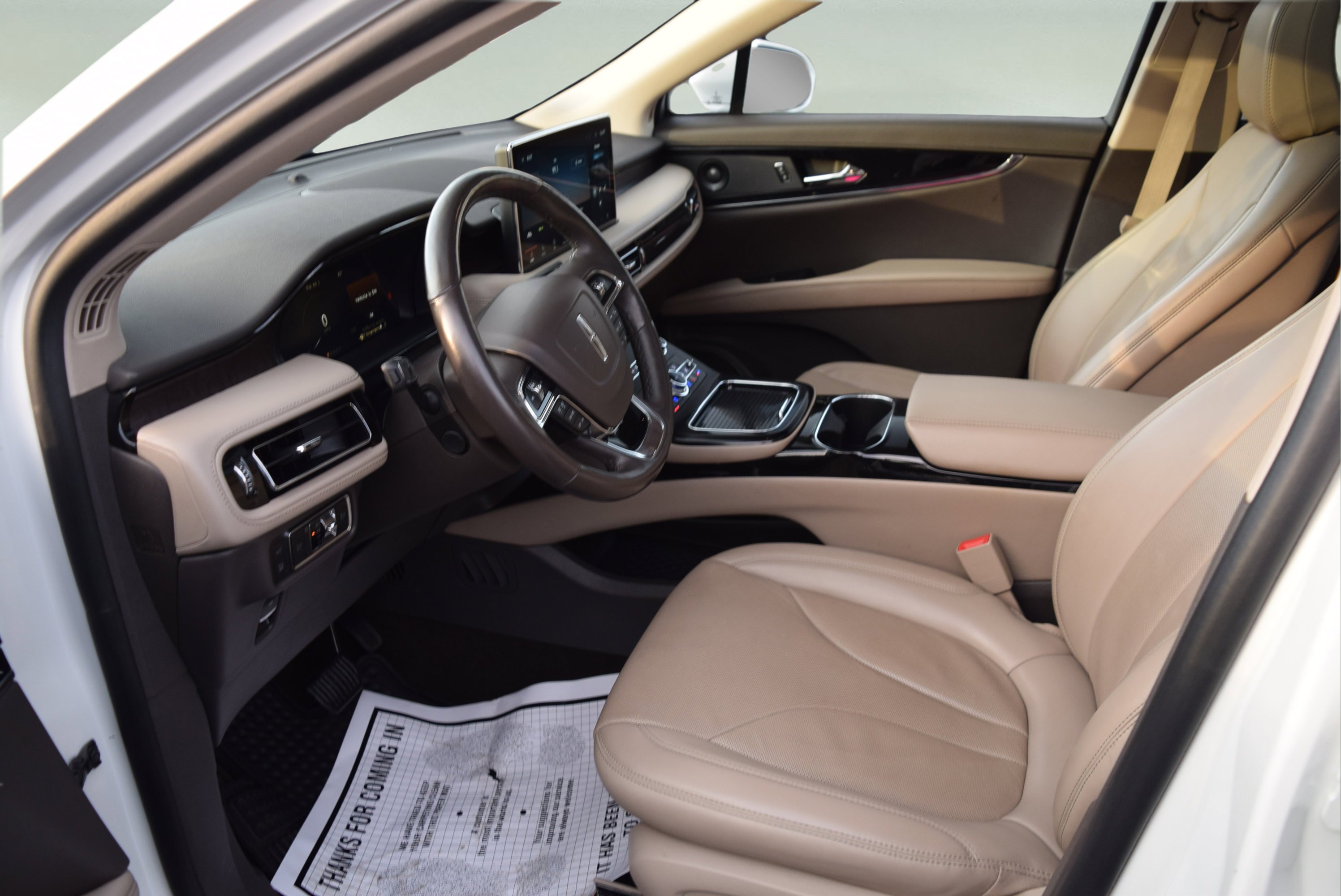 Used 2021 Lincoln Nautilus Reserve image 10