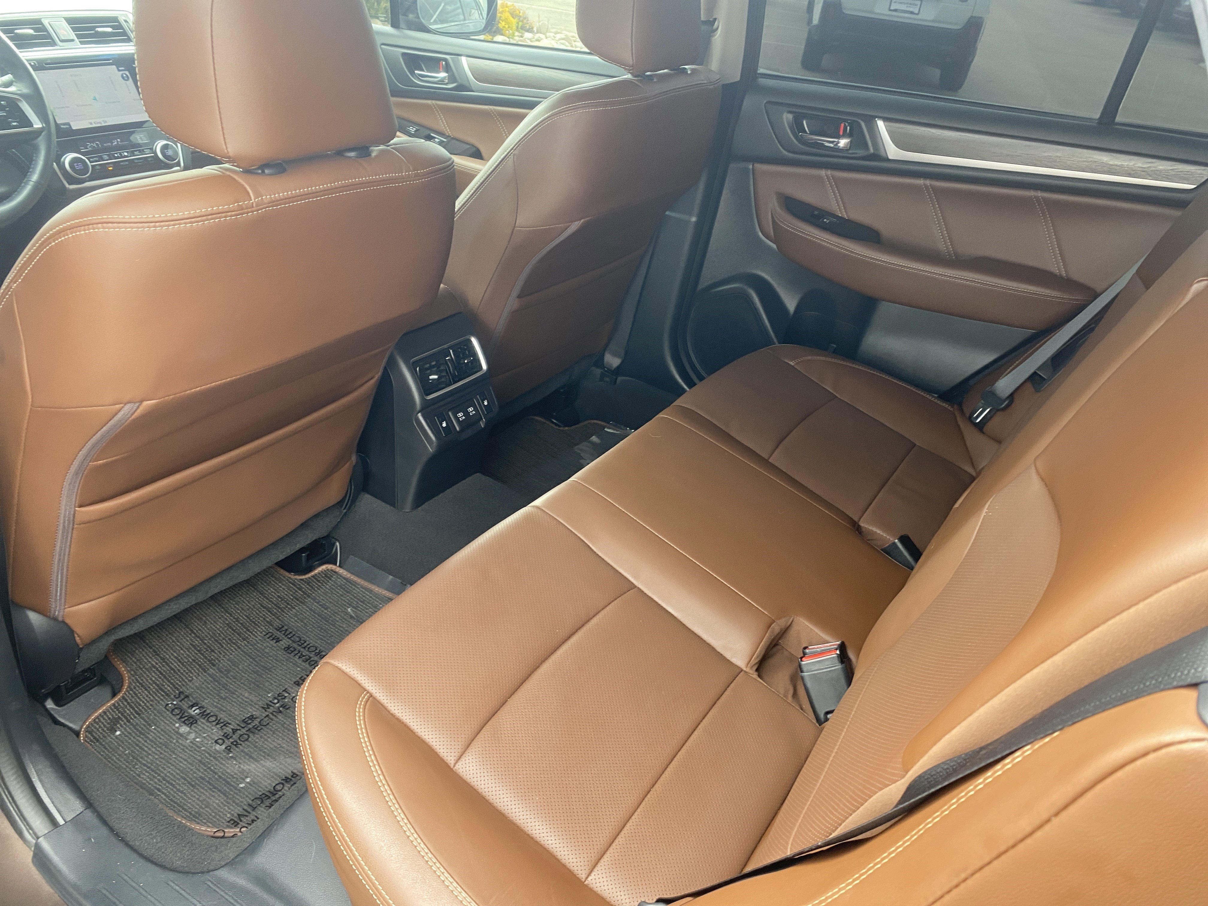 Used 2019 Subaru Outback 3.6R Touring AWD/4WD image 19