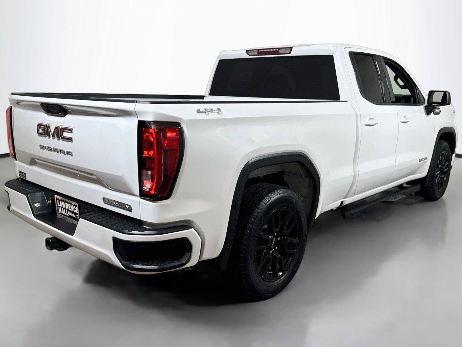 Certified 2026 GMC Sierra 1500 Elevation AWD/4WD image 4