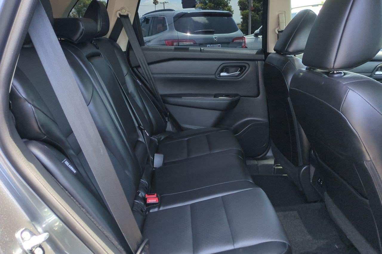 Certified 2025 Nissan Rogue SV w/ SV Premium Package FWD image 24