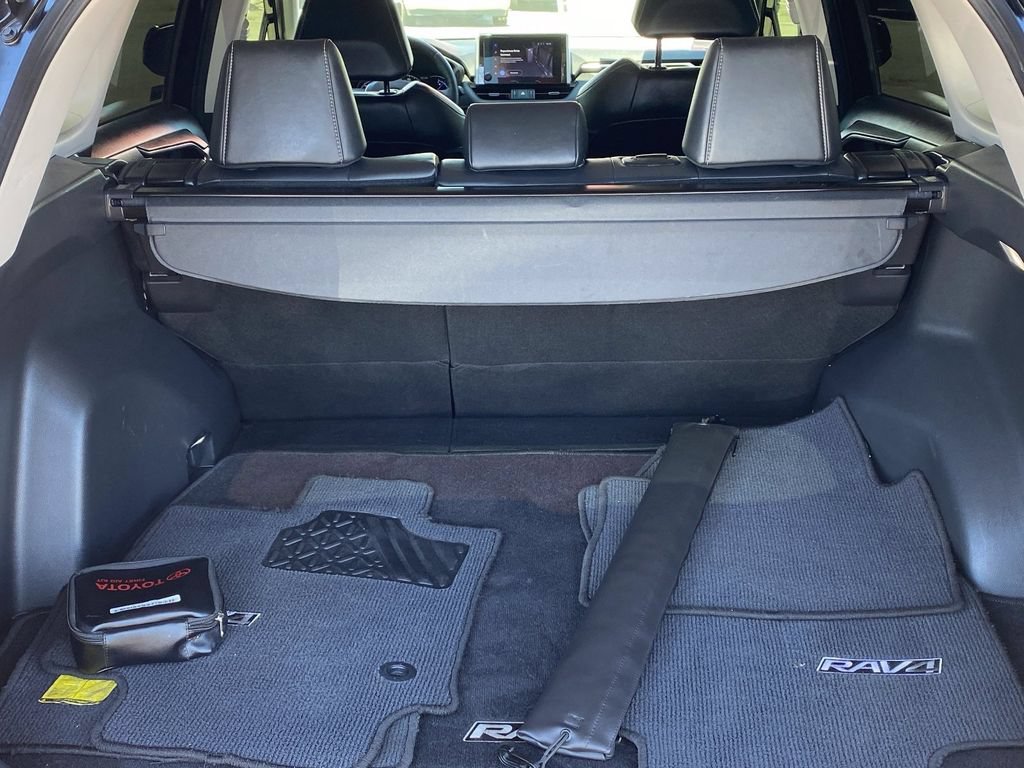 Certified 2023 Toyota RAV4 XLE Premium AWD/4WD image 19